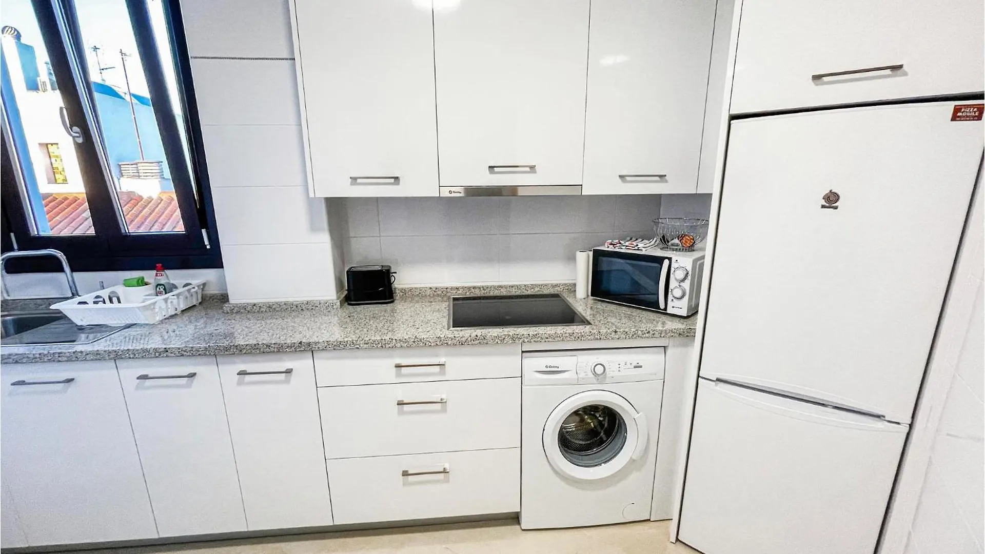 1 Bedroom Nice Apartment In Estepona Espanha