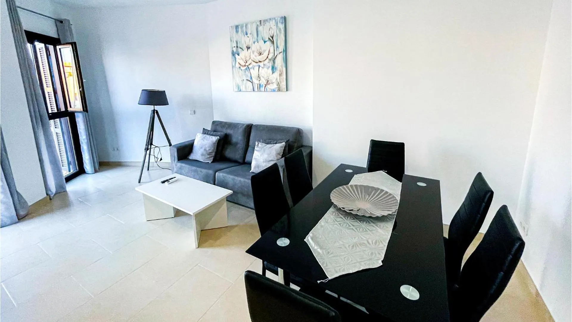 1 Bedroom Nice Apartment In אסטפונה